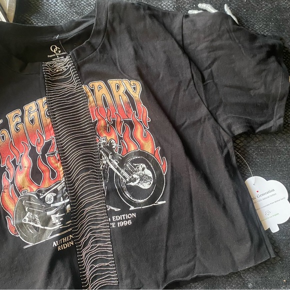 Legendary motorcycle Harley crop top with chains - Picture 4 of 7